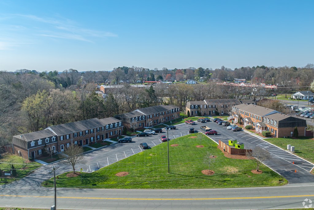 Ivey Ridge Apartments, Ivey Ridge Apartments, Graham, NC RentCafe